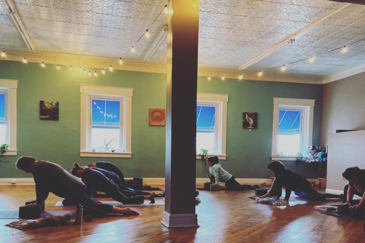 Rise Yoga Ohio Read Reviews And Book Classes On Classpass