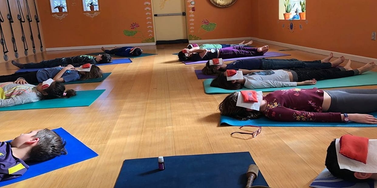 Shakti Yoga Living Arts Read Reviews And Book Classes On Classpass