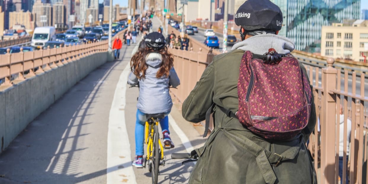 bike the brooklyn bridge