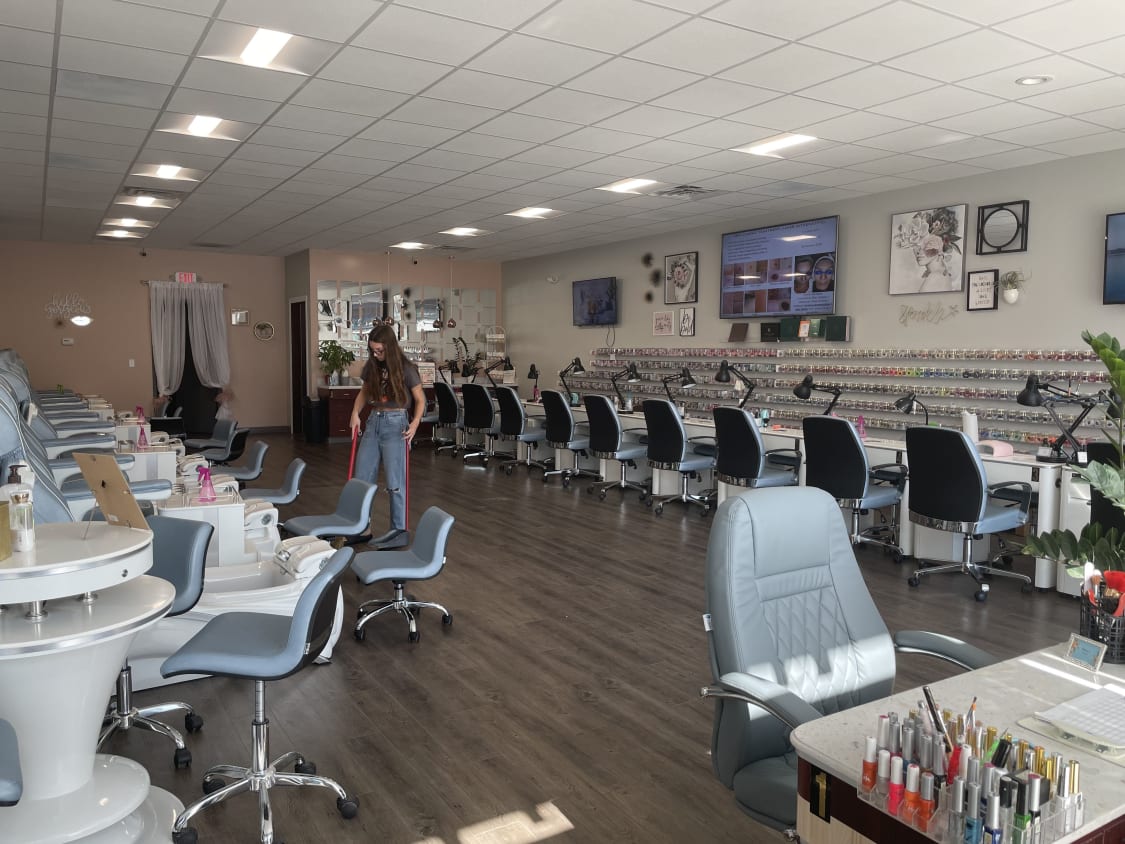 Heavenly Nails & Esthetics: Read Reviews and Book Classes on ClassPass