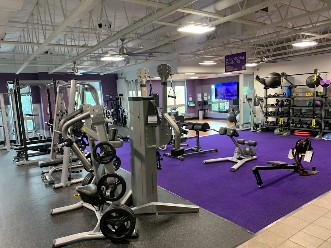 Anytime Fitness - Ramona: Read Reviews and Book Classes on ClassPass