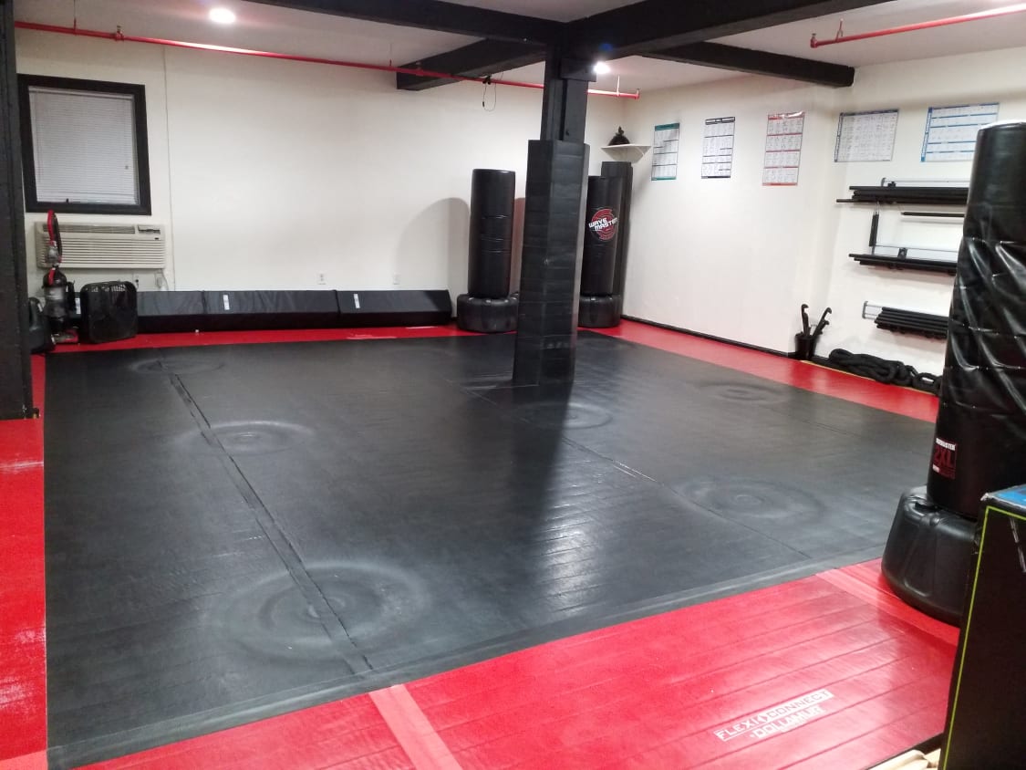 【ネット限定】 Fitness Focus Studios: on Classes Book and Reviews Read トップス