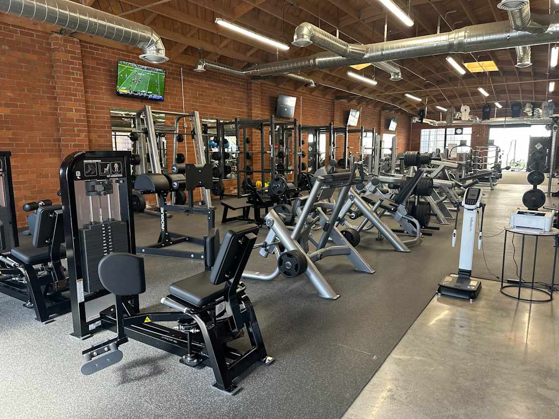 Pacific Coast Athletic Club: Read Reviews and Book Classes on ClassPass