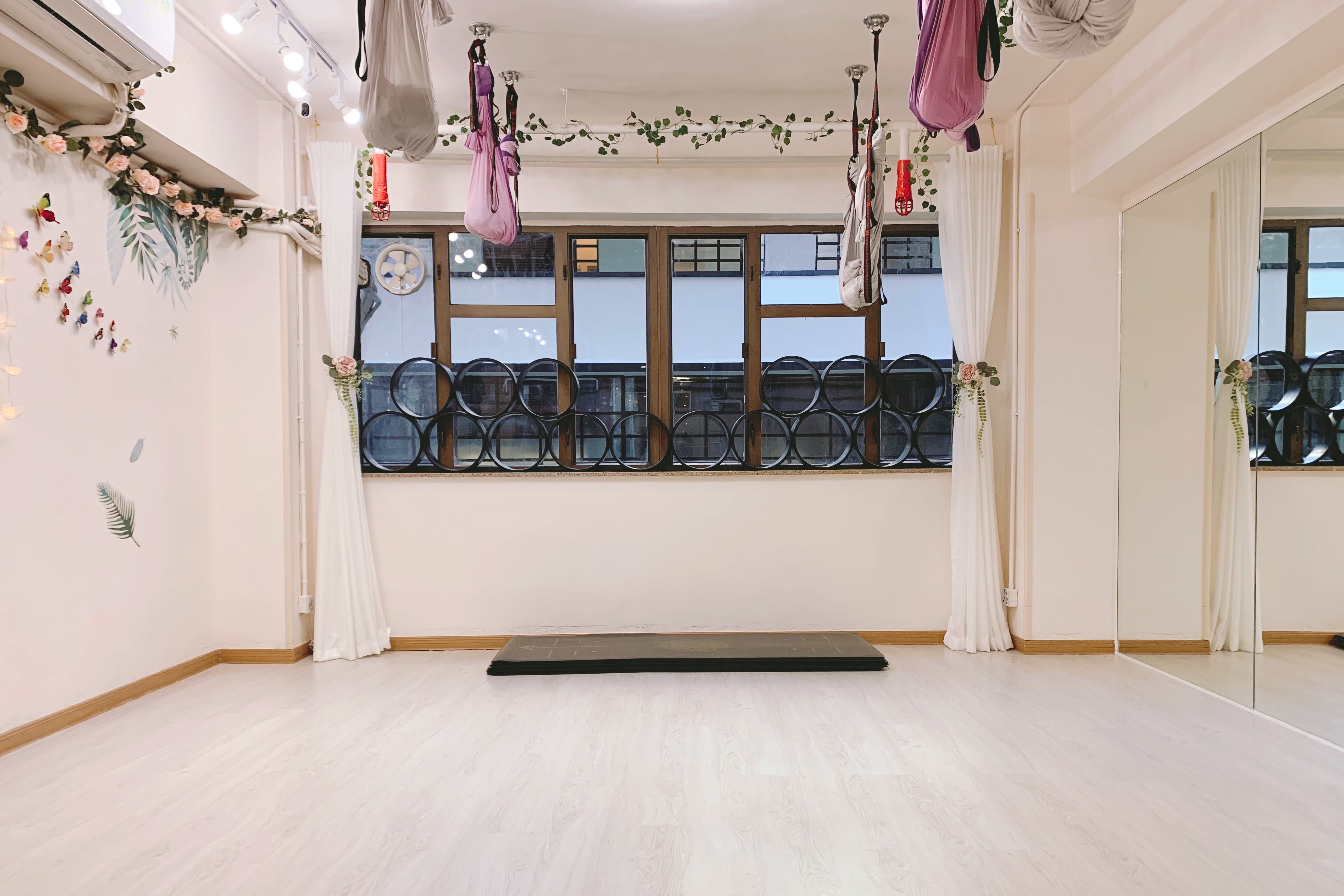Daisy Yoga Read Reviews And Book Classes On Classpass