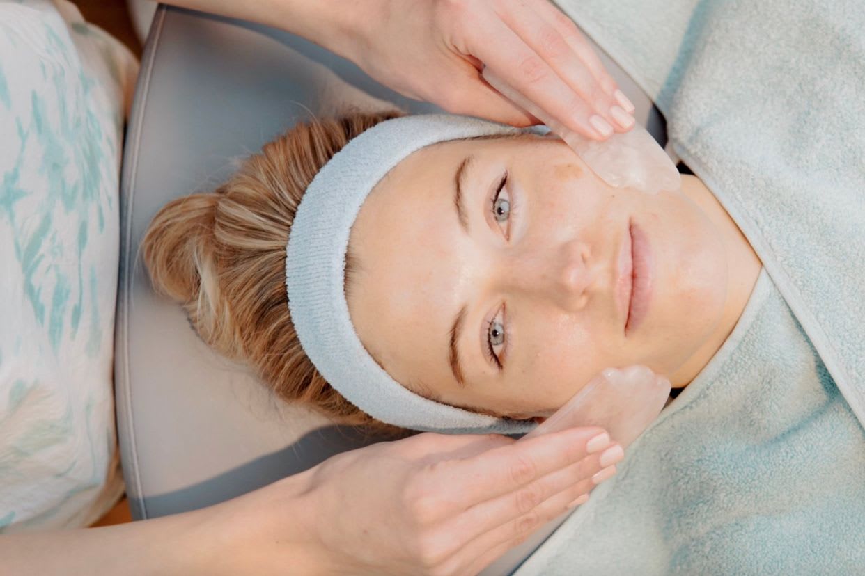 RELAX GUA SHA FACE WORKOUT bei SKINFORMANCE Lies Bewertungen und buche