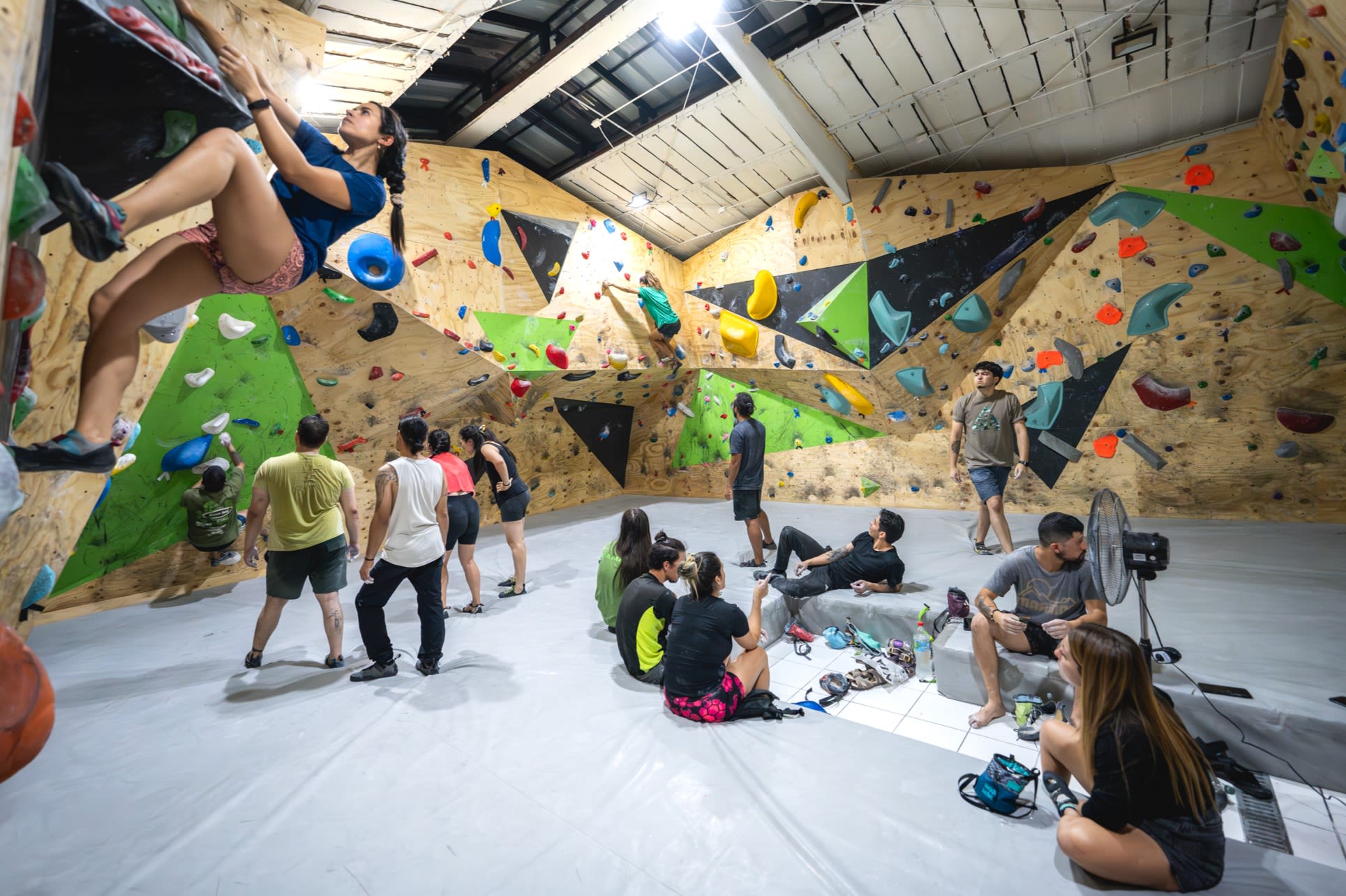 Santiago Boulder: Read Reviews and Book Classes on ClassPass