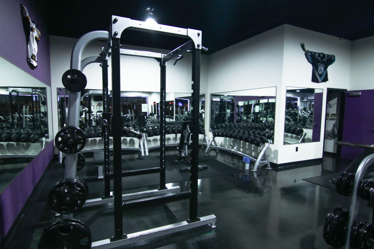 Yak's Fitness Square: Read Reviews and Book Classes on ClassPass