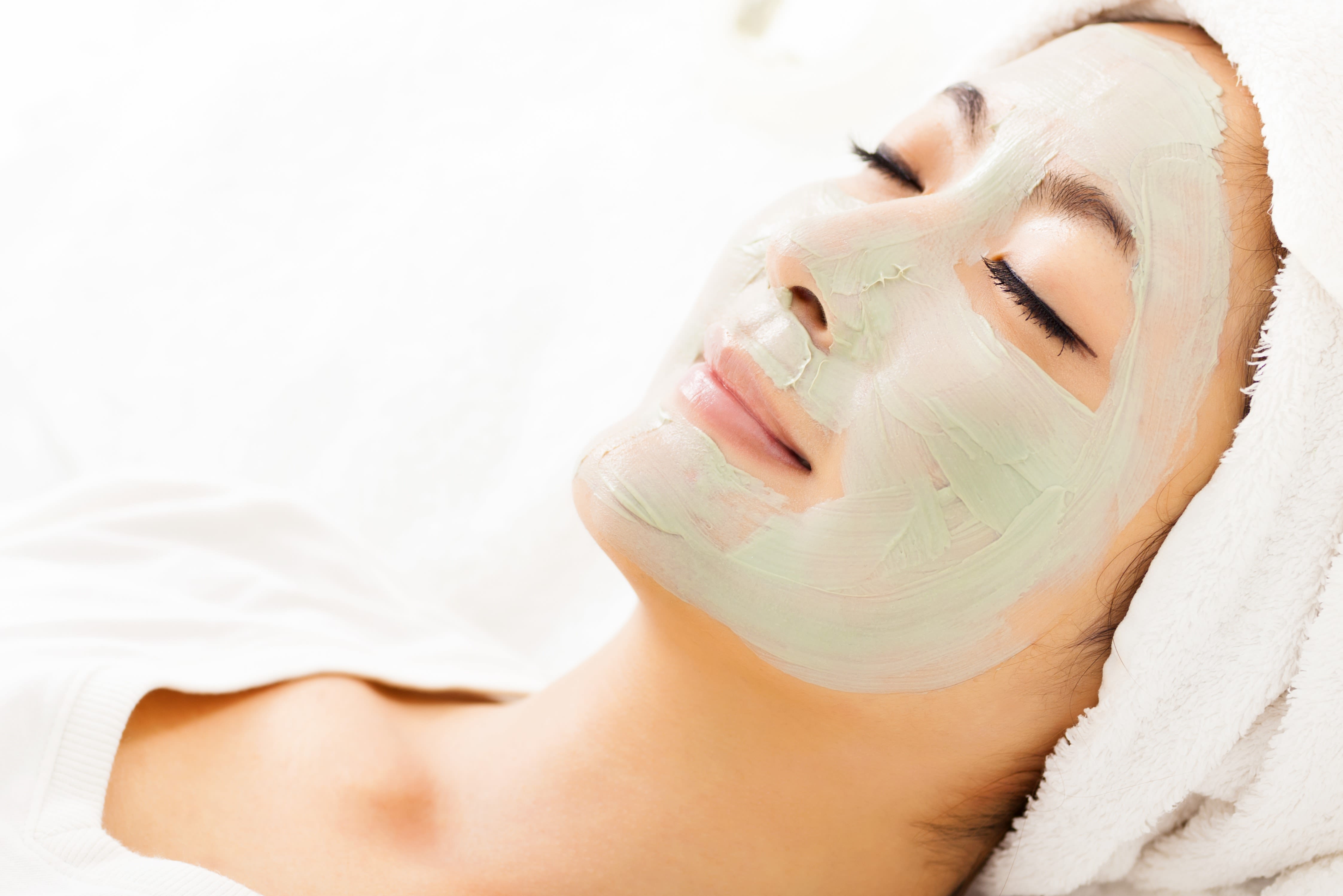 Half Back Facial at Aesthetics Acne Institute By Hannah Read Reviews