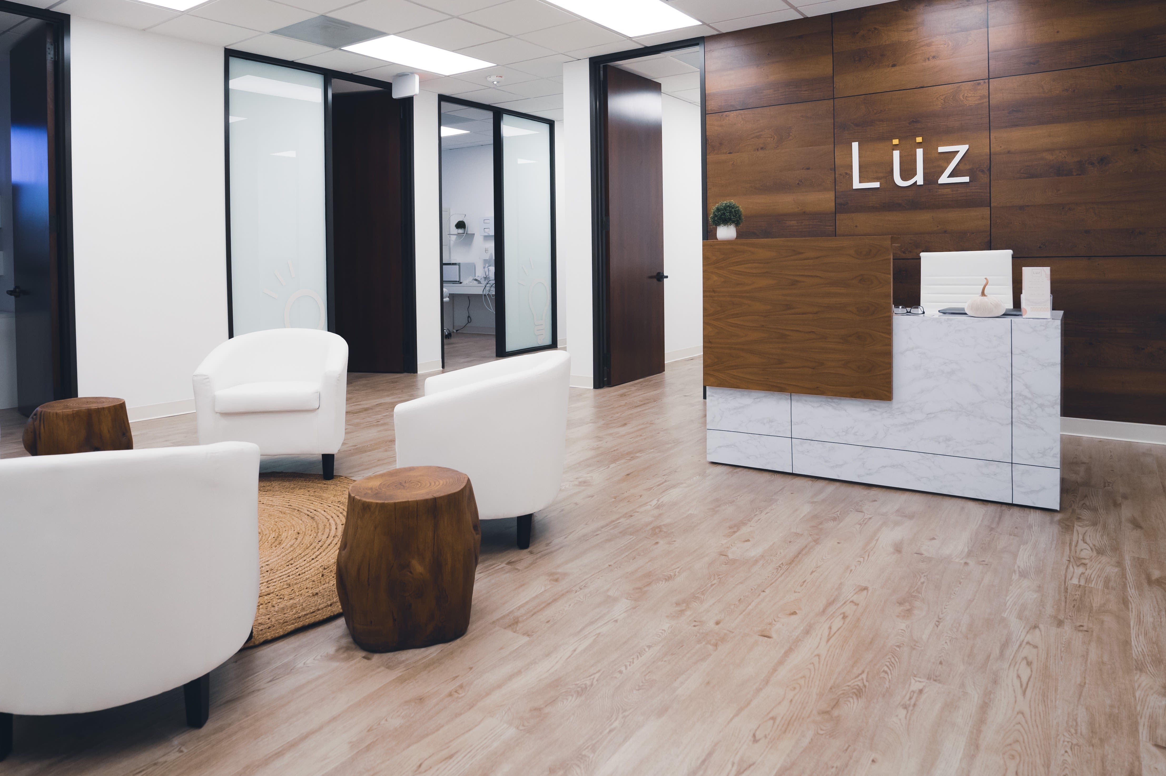 Luz Lounge Houston Lire les avis et réserver des cours sur ClassPass