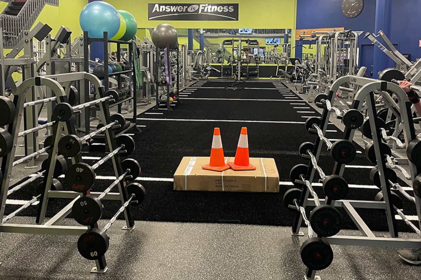 Town of Aurora - Are you intimidated by large gyms? Not quite sure how to  work the exercise machines? Head on over to Club Aurora Fitness on November  9 and join one