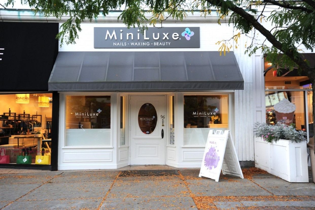 MiniLuxe Wellesley lê avaliações e reserva aulas na ClassPass