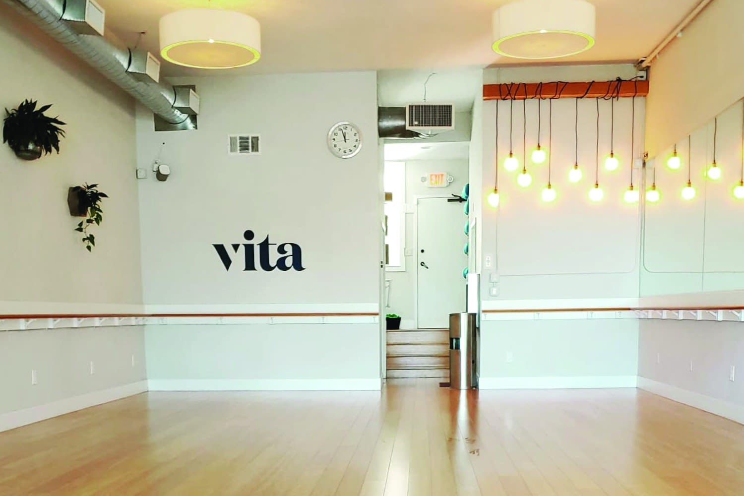 Vita Yoga Oakland Read Reviews And Book Classes On ClassPass