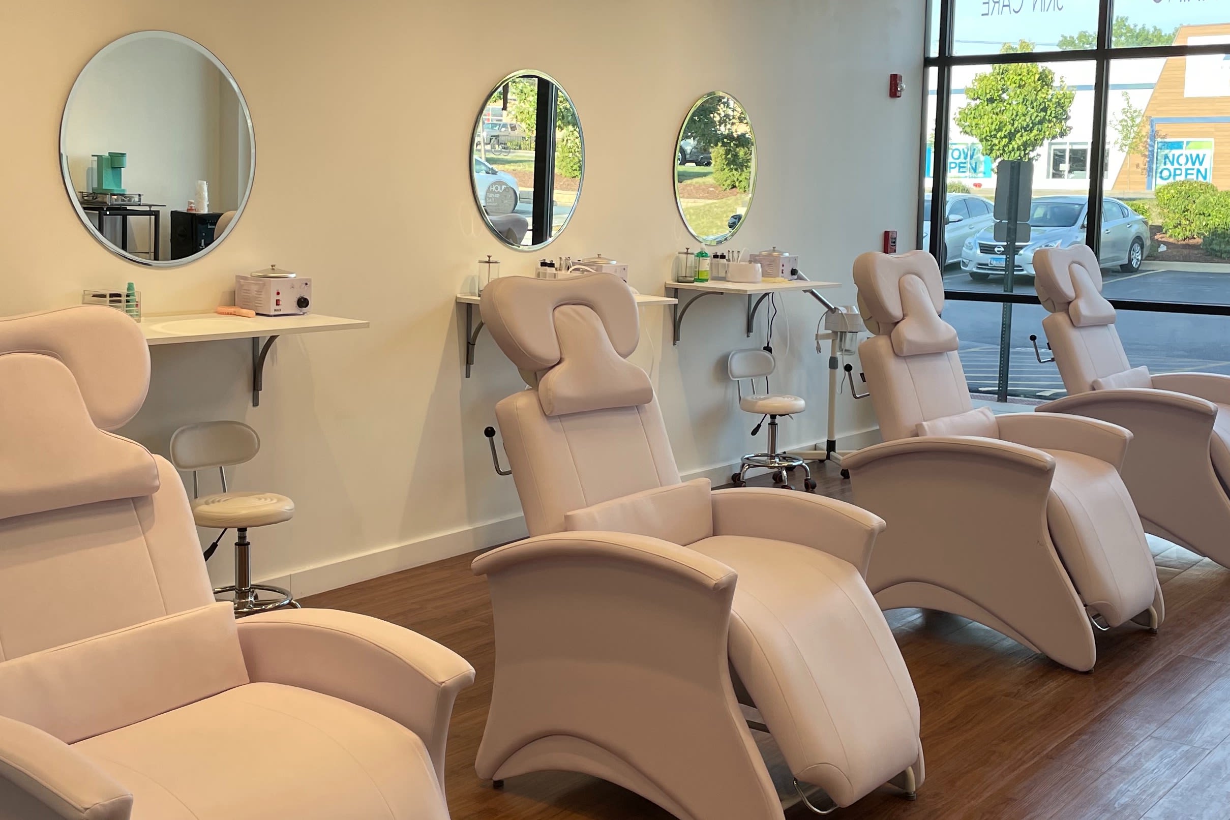 Face & Company Facial Bar Lees recensies en boek lessen met ClassPass