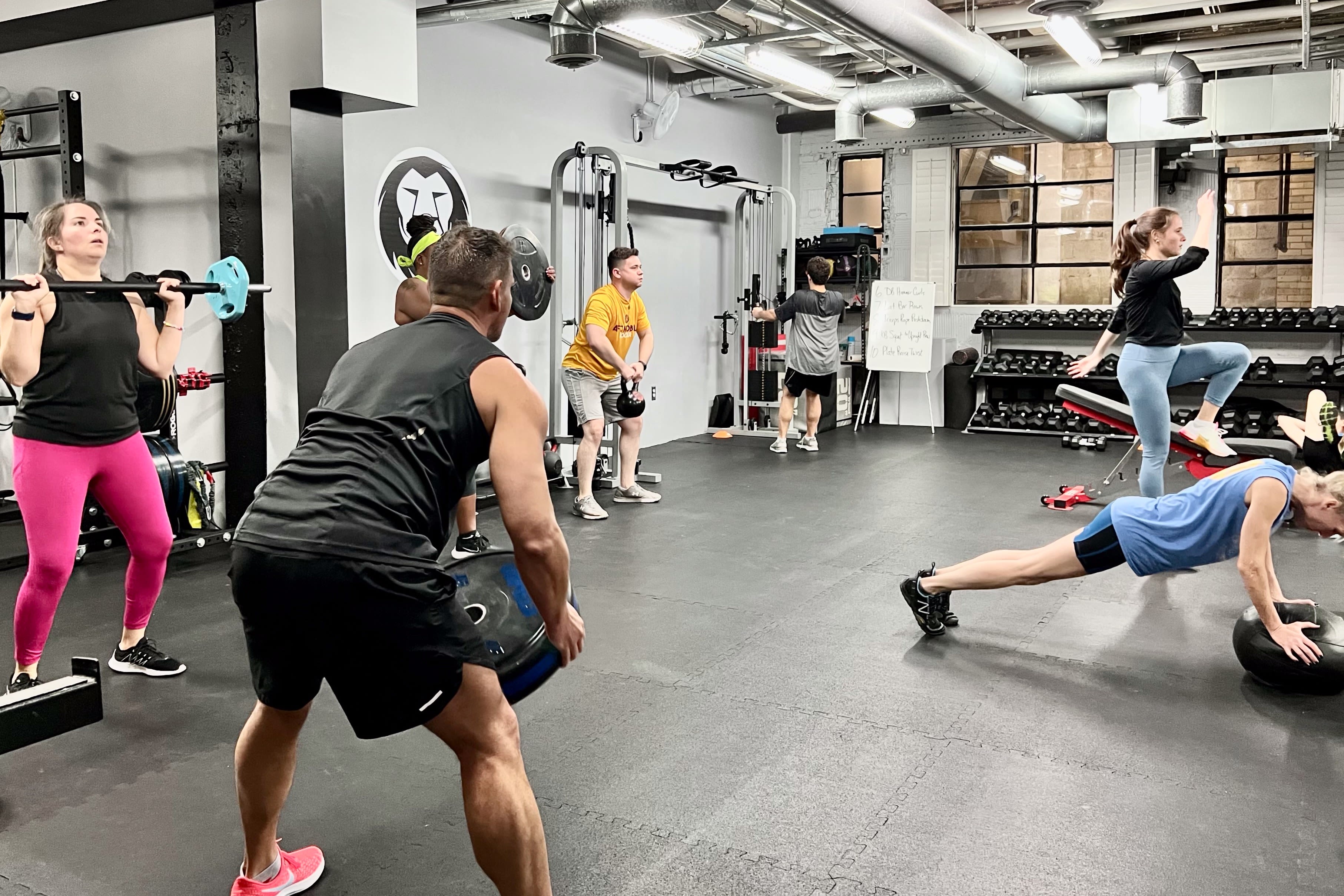 Lions Den Fitness Lê Avaliações E Reserva Aulas Na Classpass 3903