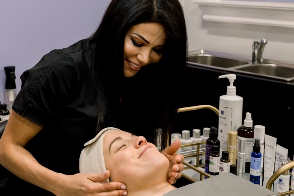 A Higher Beauty Facial Boutique Read Reviews and Book Classes on