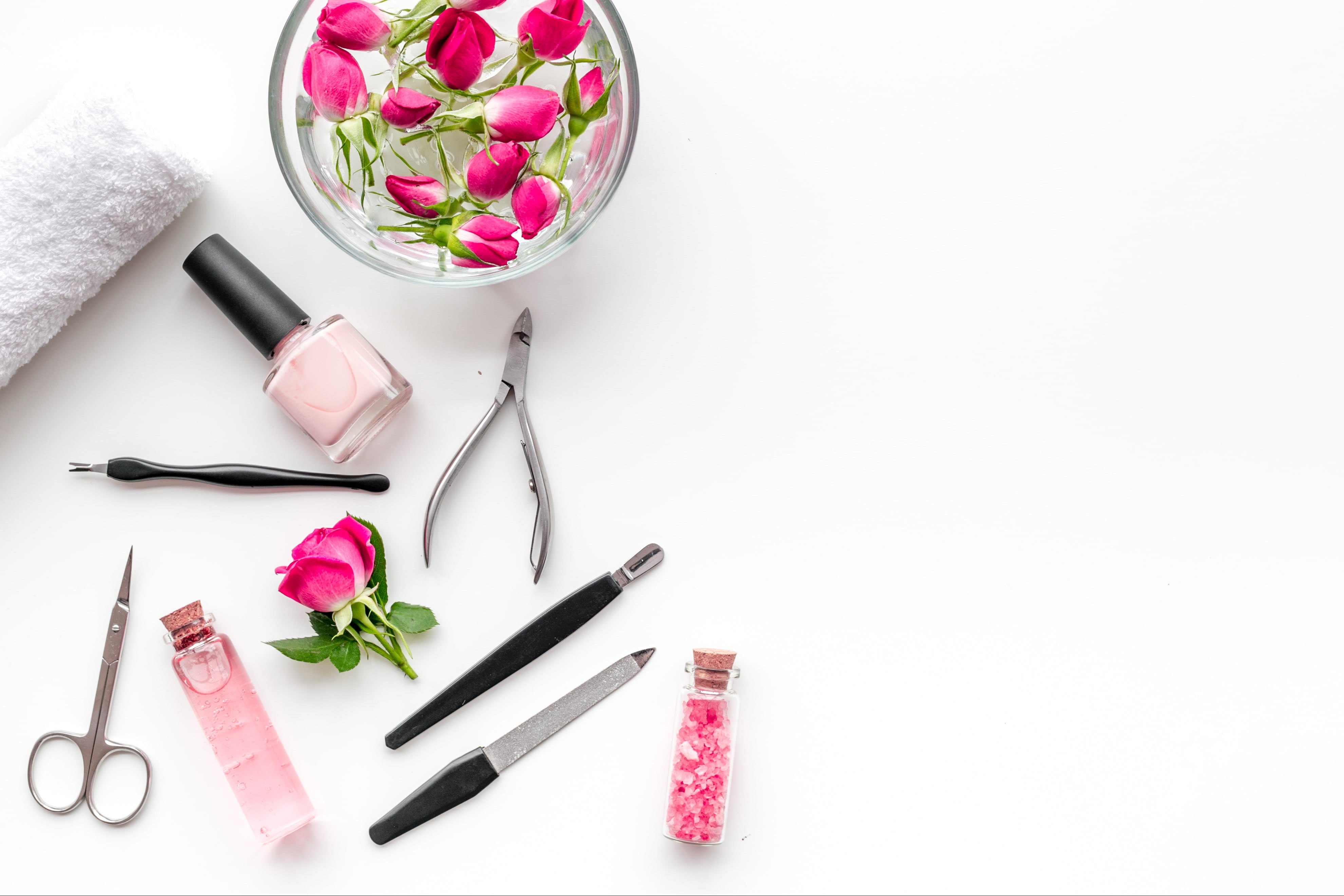 DJ NAILS & SPA: Read Reviews and Book Classes on ClassPass