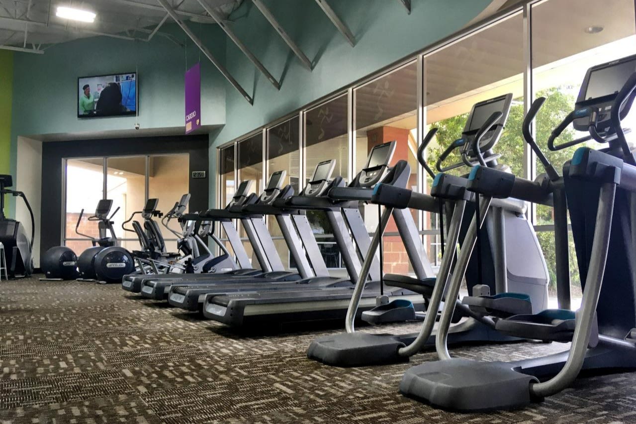 Anytime Fitness Read Reviews And Book Classes On ClassPass   Vhm7hfltm91tngwgoqne 