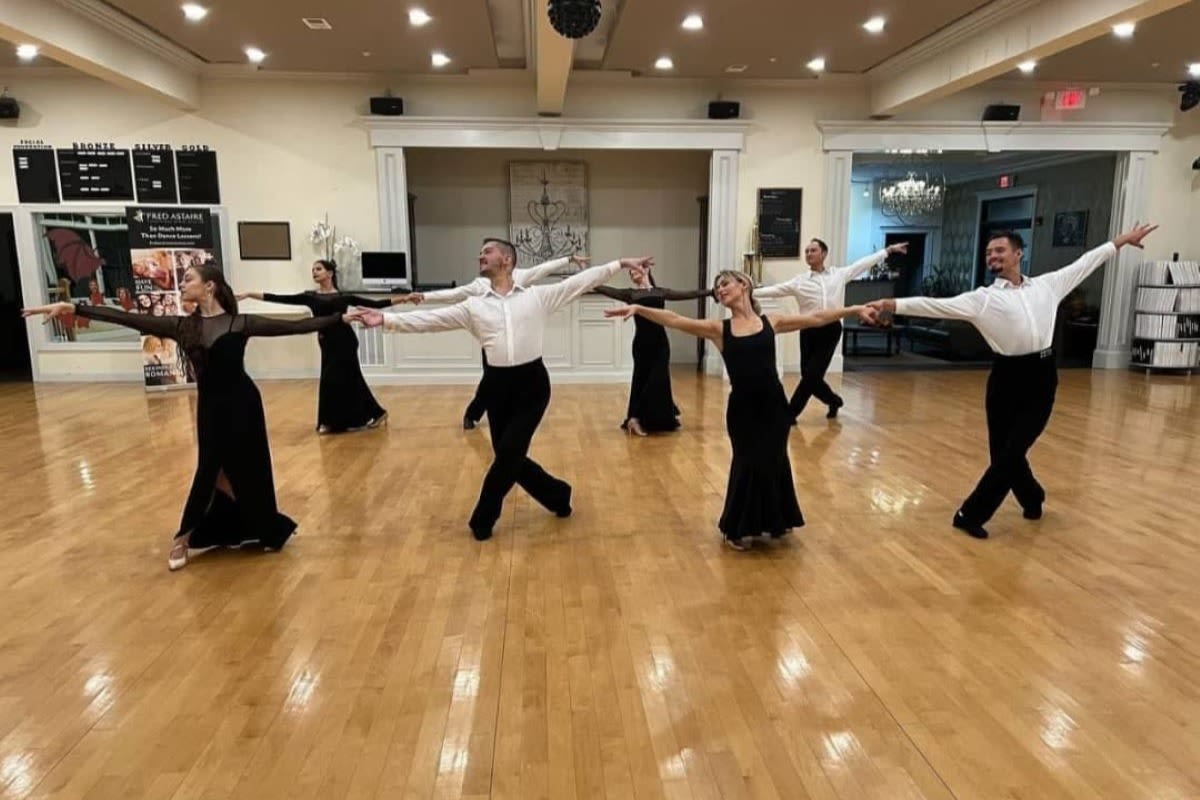 Fred Astaire Dance Studios - Warren: Read Reviews and Book Classes on  ClassPass