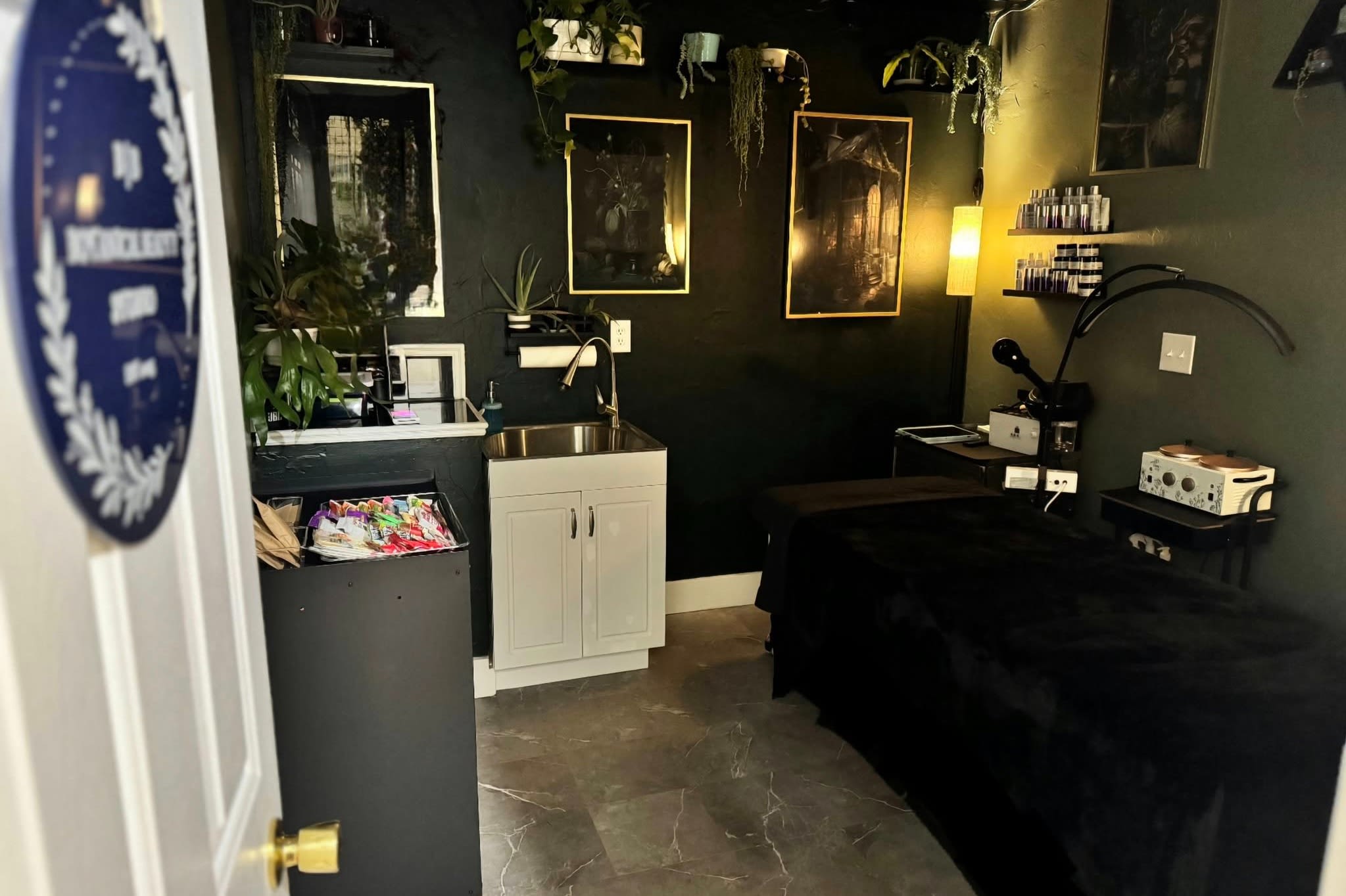 Studio Botanic Botanical Beauty Studio : Read Reviews and Book Classes on ClassPass