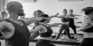 7 Best Aerial Yoga Studios in NYC for 2018 - Fun Classes for Antigravity  Yoga